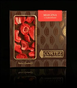 Czekolada mleczna 33,6% z truskawkami 85g